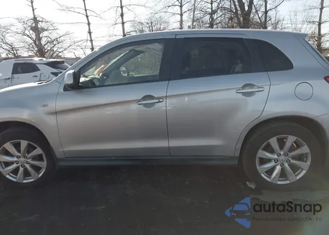 2014 Mitsubishi Outlander Sport Es z USA, uszkodzony, nr VIN 4A4AP3AUXEE003459